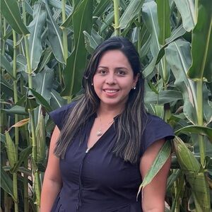 Meet your Posher, Esther